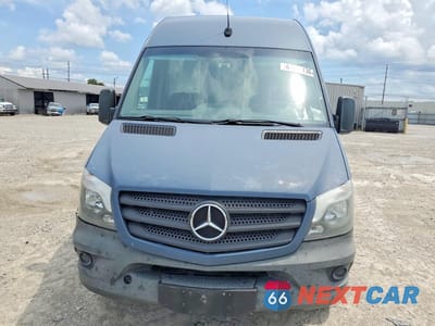 Piąte zdjęcie samochodu w środku: 2018 MERCEDES-BENZ SPRINTER 2500 VIN:WD3PE7CD1JP647842 - miniatura