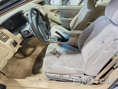 Zdjęcie 7 z 12 samochodu: 2000 HONDA ACCORD EX VIN:1HGCG3251YA000938 - miniatura