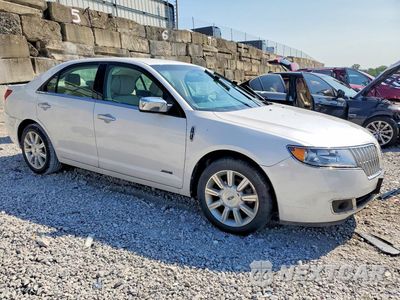 Czwarte zdjęcie samochodu z boku: 2012 LINCOLN MKZ HYBRID VIN:3LNDL2L35CR825963 - miniatura
