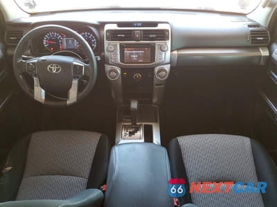 Zdjęcie 8 z 13 samochodu: 2018 TOYOTA 4RUNNER SR5 VIN:JTEZU5JR4J5174546 - miniatura