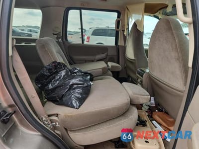 Zdjęcie 11 z 14 samochodu: 2002 FORD EXPLORER XLT VIN:1FMZU63E72ZB28476 - miniatura