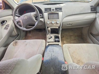 Zdjęcie 8 z 12 samochodu: 2010 TOYOTA CAMRY LE VIN:4T1BF3EKXAU062109 - miniatura