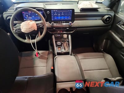 Zdjęcie 8 z 13 samochodu: 2024 CHEVROLET COLORADO TRAIL BOSS VIN:1GCPTEEK6R1245924 - miniatura