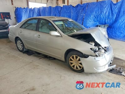 Czwarte zdjęcie samochodu z boku: 2006 TOYOTA CAMRY LE VIN:4T1BE32K66U647140 - miniatura