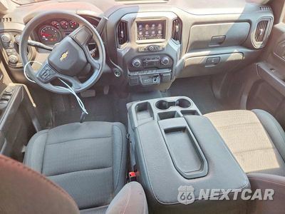 Zdjęcie 8 z 12 samochodu: 2022 CHEVROLET SILVERADO K1500 CUSTOM VIN:1GCPDBEK4NZ601780 - miniatura