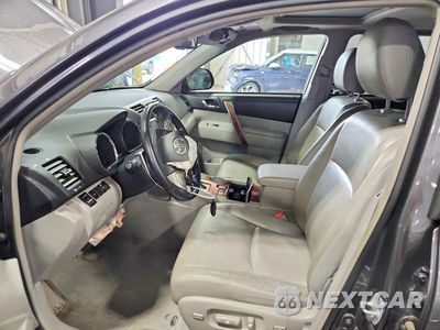 Zdjęcie 7 z 13 samochodu: 2008 TOYOTA HIGHLANDER LIMITED VIN:JTEES42A282105261 - miniatura