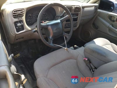 Zdjęcie 8 z 12 samochodu: 2003 CHEVROLET S TRUCK S10 VIN:1GCCS14X138244489 - miniatura