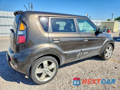 Trzecie zdjęcie samochodu z tyłu: 2010 KIA SOUL + VIN:KNDJT2A29A7160426 - miniatura