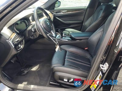Zdjęcie 7 z 12 samochodu: 2018 BMW 530E VIN:WBAJA9C59JB034373 - miniatura