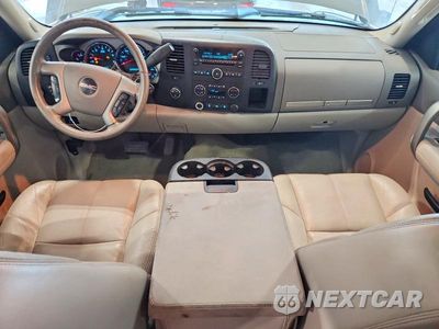 Zdjęcie 8 z 12 samochodu: 2008 GMC SIERRA K1500 VIN:3GTEK13J28G258313 - miniatura