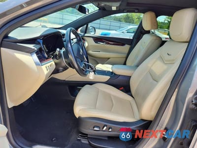Zdjęcie 7 z 13 samochodu: 2019 CADILLAC XT5 LUXURY VIN:1GYKNCRS1KZ160607 - miniatura
