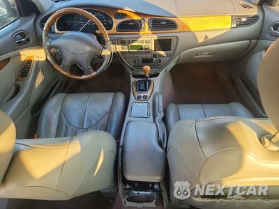 Zdjęcie 8 z 12 samochodu: 2000 JAGUAR S-TYPE VIN:SAJDA01C9YFL14117 - miniatura