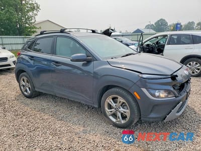 Czwarte zdjęcie samochodu z boku: 2023 HYUNDAI KONA SEL VIN:KM8K6CABXPU941155 - miniatura