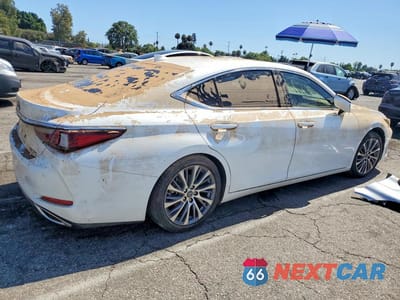 Trzecie zdjęcie samochodu z tyłu: 2021 LEXUS ES 350 BASE VIN:58ADZ1B15MU109964 - miniatura