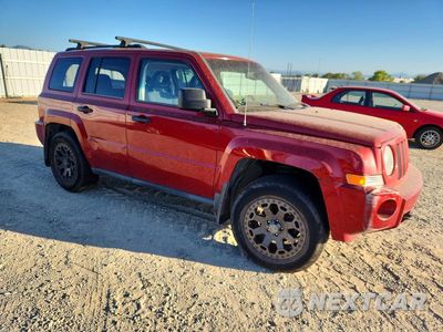 Czwarte zdjęcie samochodu z boku: 2008 JEEP PATRIOT SPORT VIN:1J8FF28WX8D752668 - miniatura