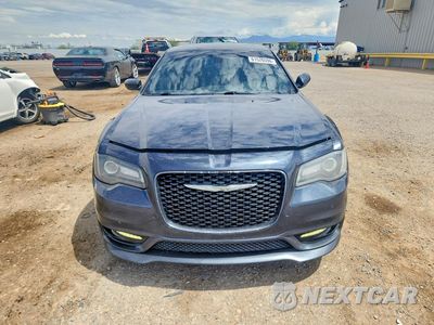 Piąte zdjęcie samochodu w środku: 2018 CHRYSLER 300 S VIN:2C3CCABG7JH240457 - miniatura