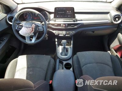 Zdjęcie 8 z 12 samochodu: 2023 KIA FORTE LXS VIN:3KPF24AD3PE562814 - miniatura