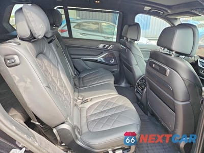 Zdjęcie 11 z 14 samochodu: 2025 BMW X7 XDRIVE40I VIN:5UX23EM06S9X05857 - miniatura