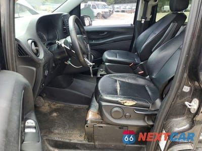 Zdjęcie 7 z 13 samochodu: 2018 MERCEDES-BENZ METRIS VIN:WD4PG2EEXJ3383154 - miniatura