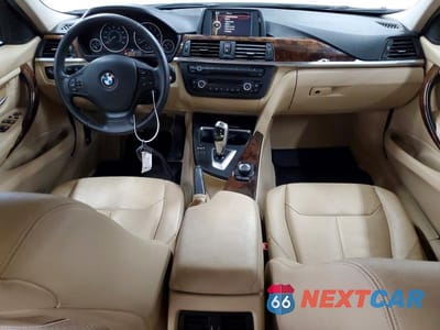 Zdjęcie 8 z 12 samochodu: 2013 BMW 328 I VIN:WBA3A5C57DF356007 - miniatura