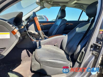 Zdjęcie 7 z 12 samochodu: 2006 MERCEDES-BENZ E 500 VIN:WDBUF70J56A832596 - miniatura
