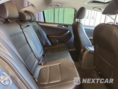 Zdjęcie 10 z 12 samochodu: 2017 VOLKSWAGEN JETTA SE VIN:3VWDB7AJ7HM406150 - miniatura