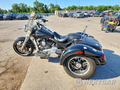 Trzecie zdjęcie samochodu z tyłu: 2015 HARLEY-DAVIDSON FLRT FREE WHEELER VIN:1HD1MCM16FB863099 - miniatura