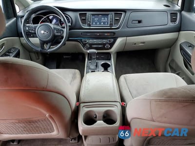 Zdjęcie 8 z 13 samochodu: 2019 KIA SEDONA LX VIN:KNDMB5C19K6538516 - miniatura