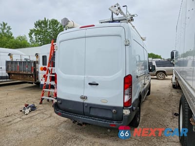 Trzecie zdjęcie samochodu z tyłu: 2016 FORD TRANSIT T-250 VIN:1FTYR2CMXGKA72891 - miniatura