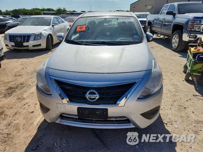 Piąte zdjęcie samochodu w środku: 2017 NISSAN VERSA 1.6 S VIN:3N1CN7AP6HL822936 - miniatura