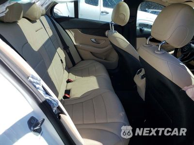 Zdjęcie 10 z 12 samochodu: 2016 MERCEDES-BENZ C 300 VIN:55SWF4JB8GU164686 - miniatura