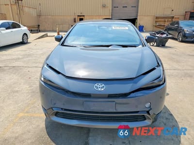 Piąte zdjęcie samochodu w środku: 2025 TOYOTA PRIUS XLE VIN:JTDACAAU9S3061156 - miniatura