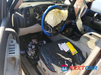 Zdjęcie 8 z 12 samochodu: 2007 CHEVROLET SILVERADO K1500 CREW CAB VIN:2GCEK13M471570585 - miniatura