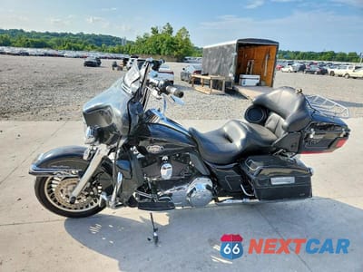 Trzecie zdjęcie samochodu z tyłu: 2009 HARLEY-DAVIDSON FLHTCU VIN:1HD1FC4179Y632661 - miniatura