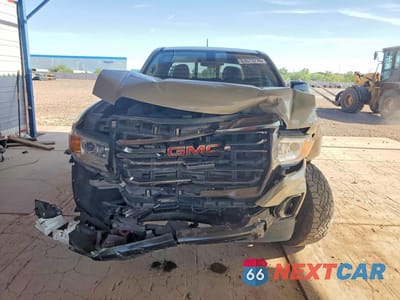 Piąte zdjęcie samochodu w środku: 2022 GMC CANYON AT4 VIN:1GTG6FEN4N1215564 - miniatura