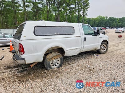 Trzecie zdjęcie samochodu z tyłu: 2005 FORD F250 SUPER DUTY VIN:1FTNF20585ED31513 - miniatura