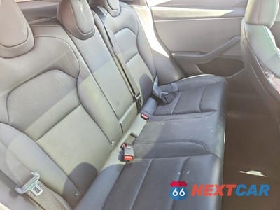 Zdjęcie 10 z 12 samochodu: 2025 TESLA MODEL 3 VIN:5YJ3E1EAXSF897354 - miniatura