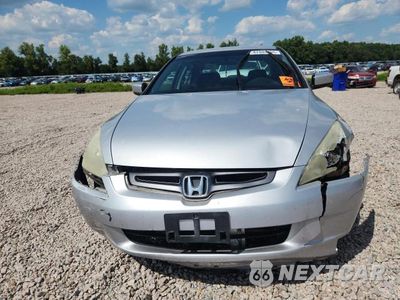 Piąte zdjęcie samochodu w środku: 2004 HONDA ACCORD LX VIN:1HGCM56334A098524 - miniatura