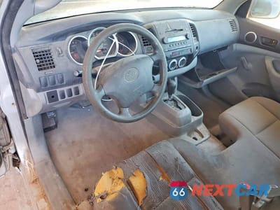 Zdjęcie 8 z 12 samochodu: 2005 TOYOTA TACOMA BASE VIN:5TENX22N05Z058414 - miniatura