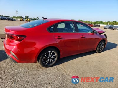 Trzecie zdjęcie samochodu z tyłu: 2023 KIA FORTE LXS VIN:3KPF24AD7PE664892 - miniatura