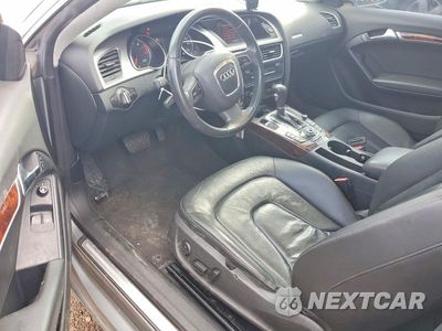 Zdjęcie 8 z 12 samochodu: 2010 AUDI A5 PREMIUM PLUS VIN:WAULFAFR2AA041892 - miniatura