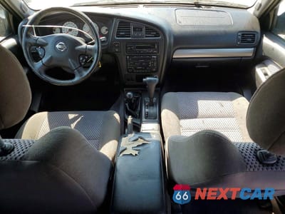 Zdjęcie 8 z 13 samochodu: 2004 NISSAN PATHFINDER SE VIN:JN8DR09Y84W916075 - miniatura