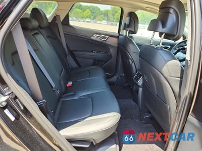 Zdjęcie 10 z 12 samochodu: 2026 KIA SPORTAGE EX VIN:5XYK33DF3TG387464 - miniatura