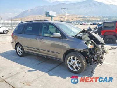 Czwarte zdjęcie samochodu z boku: 2004 TOYOTA SIENNA XLE 7 PASSENGER VIN:5TDZA22CX4S156279 - miniatura