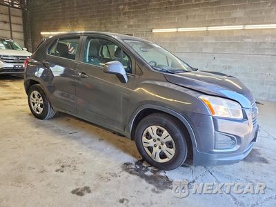 Czwarte zdjęcie samochodu z boku: 2016 CHEVROLET TRAX LS VIN:3GNCJKSB1GL115702 - miniatura