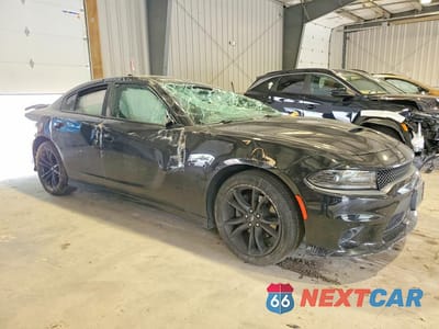 Czwarte zdjęcie samochodu z boku: 2018 DODGE CHARGER SXT PLUS VIN:2C3CDXHGXJH220890 - miniatura