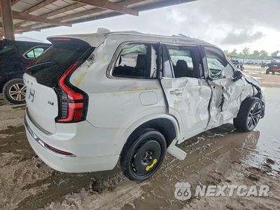 Trzecie zdjęcie samochodu z tyłu: 2025 VOLVO XC90 PLUS VIN:YV4062PB7S1372799 - miniatura