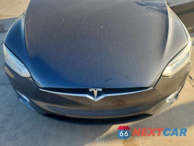 Zdjęcie 11 z 12 samochodu: 2018 TESLA MODEL X VIN:5YJXCAE25JF117775 - miniatura
