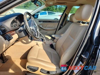 Zdjęcie 7 z 12 samochodu: 2005 BMW 325 I VIN:WBAEV33455KW20133 - miniatura