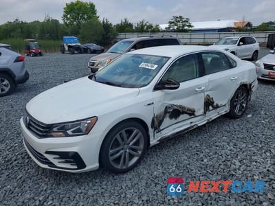 2017 VOLKSWAGEN PASSAT R-LINE 1VWDT7A30HC044887 - główne zdjęcie licytacji z USA - miniatura
